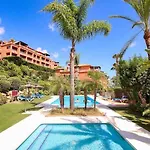 Apartment En Residencial De Lujo Flamengos Estepona