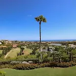 En Residencial De Lujo Flamengos 아파트 *